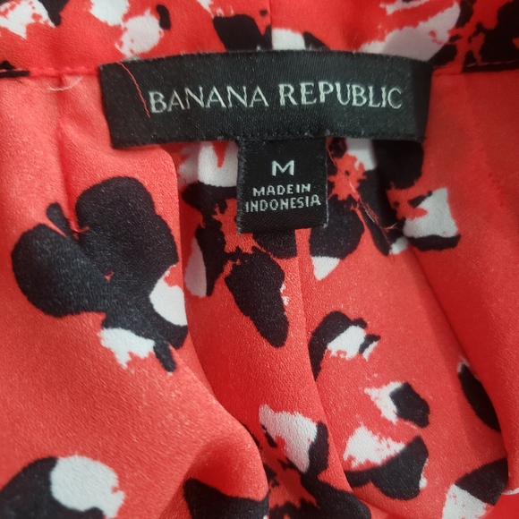 Banana Republic Tie-Neck Dress in Red Glow Size Medium - Picture 4 of 4